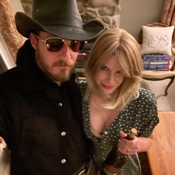 Profile Picture of Scott Donahue (@sjdonahue03) on Poshmark