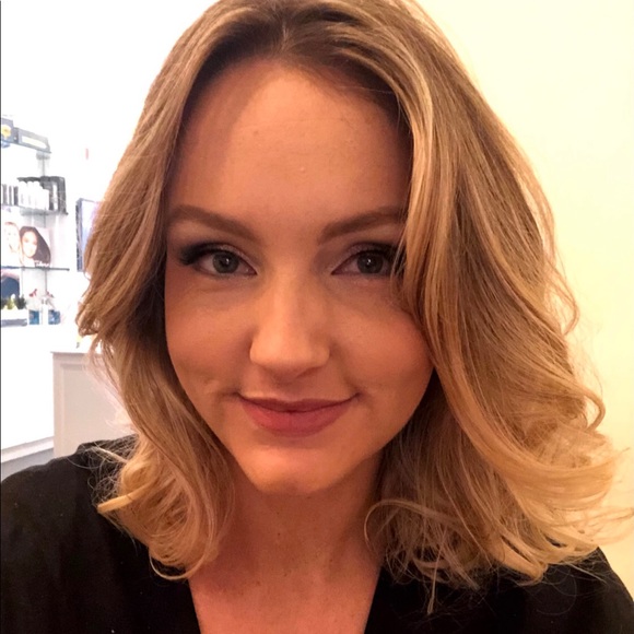 Profile Picture of Sarah Cantor (@src424) on Poshmark