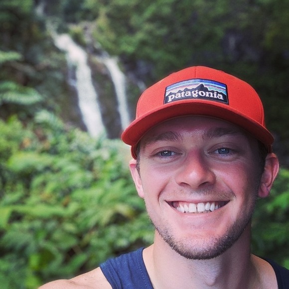 Profile Picture of Trip Lukemeyer (@tripleluke) on Poshmark