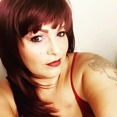 Profile Picture of Erica Hughes (@ezduzithughes) on Twitter