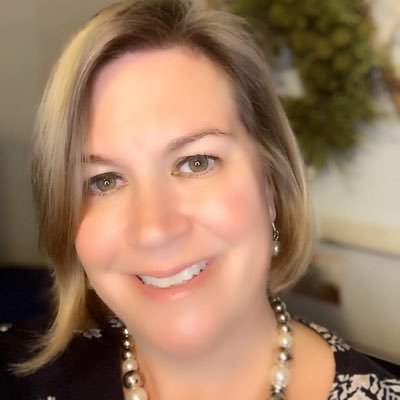 Profile Picture of Beth Scully (@BethScully) on Twitter