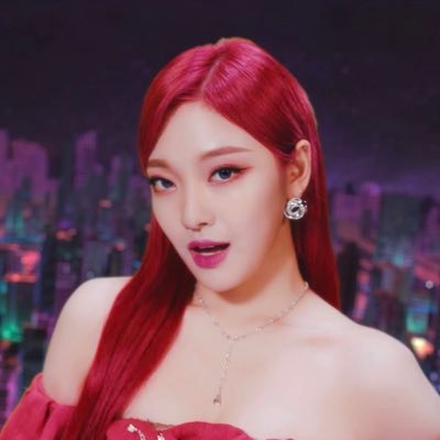 Profile Picture of ᴠɪᴠɪᴀɴ ɴɪɴɢ (@AESPAYlZHUO) on Twitter