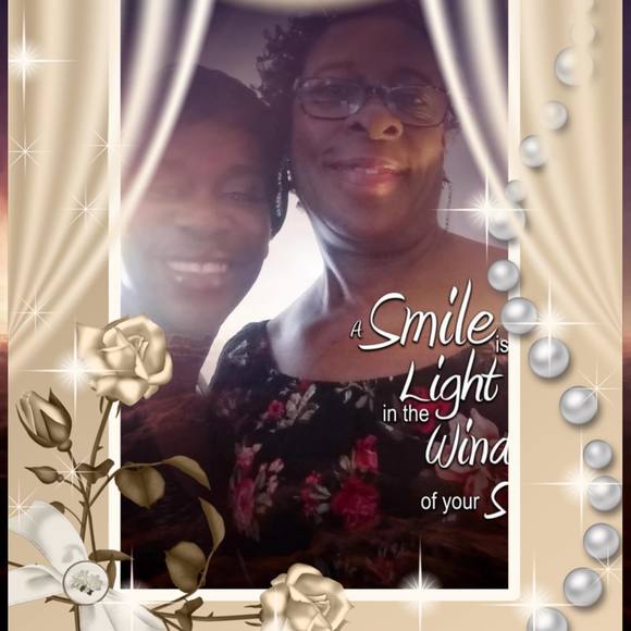 Profile Picture of Yolanda Mcmillian (@y_mcmillian) on Poshmark