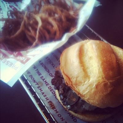 Profile Picture of Dan Branch (@skinnybrood72) on Twitter