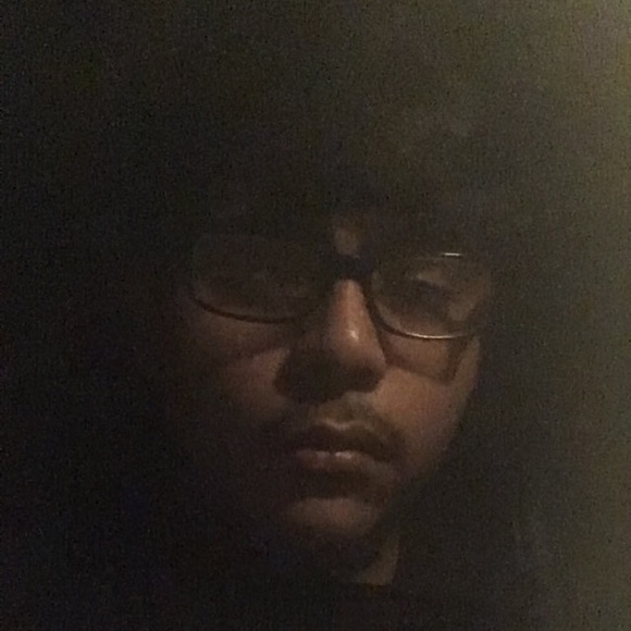 Profile Picture of Javier Saenz (@javi2saenz) on Poshmark