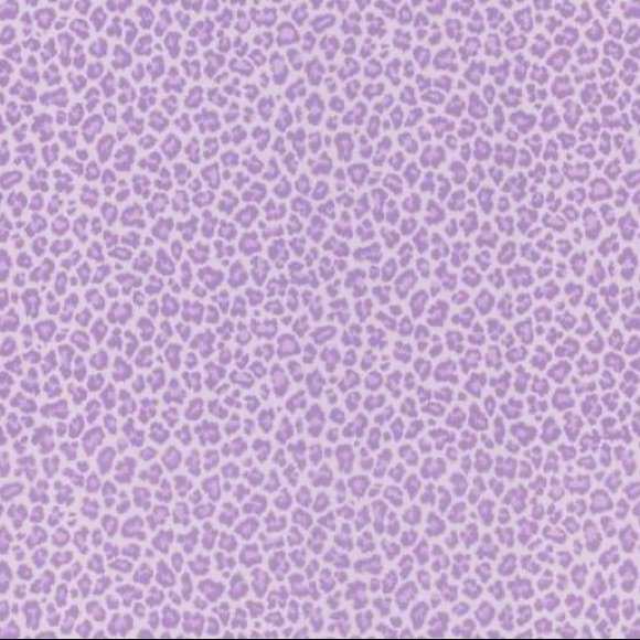 Profile Picture of Alexa Pettit (@alexxapett20) on Poshmark