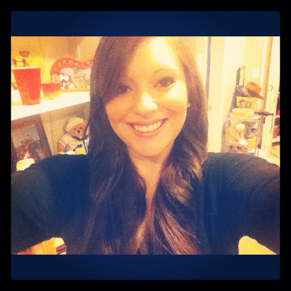 Profile Picture of Sam Bonnell (@sbonnell) on Poshmark