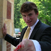 Profile Picture of Aaron Oliver (@aaronroliver) on Youtube