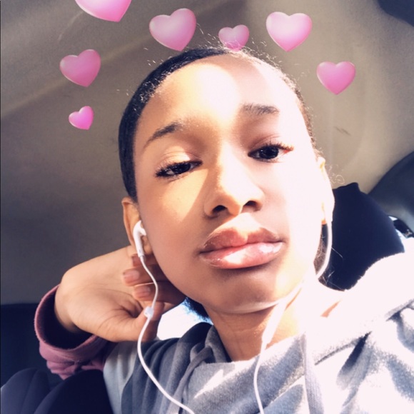 Profile Picture of Jamyiah Betton (@myiah558) on Poshmark