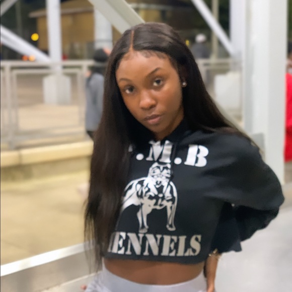 Profile Picture of Breh Cire (@brehhhh) on Poshmark