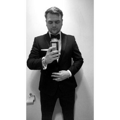 Profile Picture of Mark (@MarkVonLukas) on Twitter