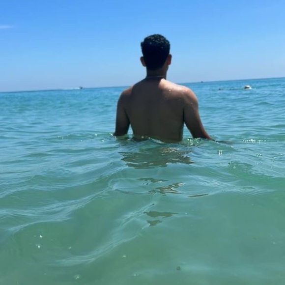 Profile Picture of David garnet Czech (@david_575757) on Poshmark