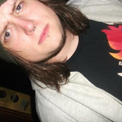 Profile Picture of Chris Seager (@Chris87Seager) on Twitter