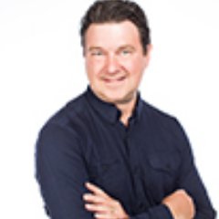 Profile Picture of Leslie Stacey (@Les_Stacey) on Twitter