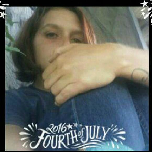 Profile Picture of Kim Brumfield (@kimmarie85) on Poshmark