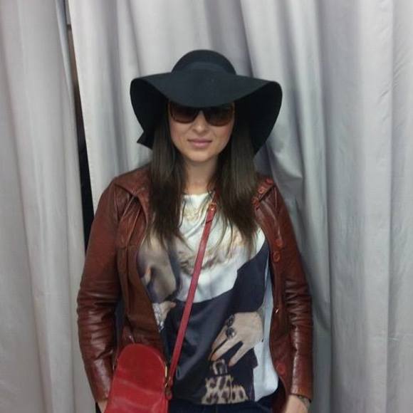 Profile Picture of Doina Timofeevna (@doinaciocanu) on Poshmark