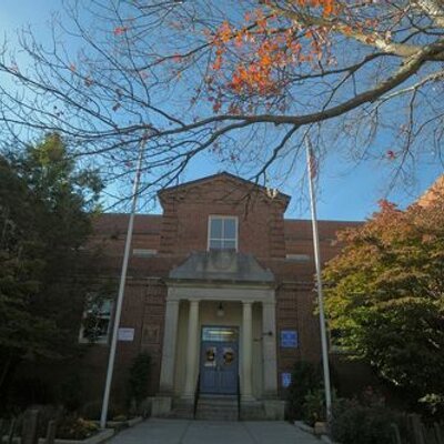 Profile Picture of Sumner School (@SumnerBPS) on Twitter