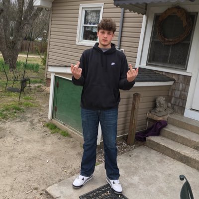 Profile Picture of Andrew Arnette (@buggarooh) on Twitter