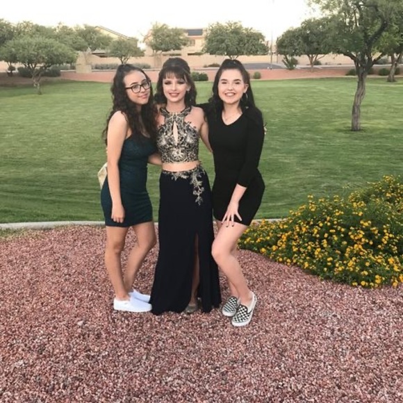 Profile Picture of Tia Secrist (@090987) on Poshmark