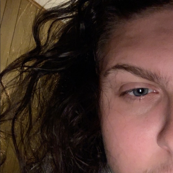 Profile Picture of Tyler Musick creighton (@tytyswizzel) on Poshmark