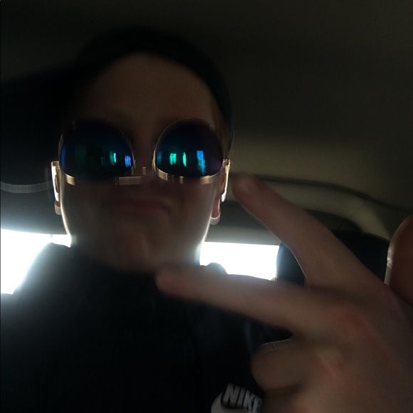 Profile Picture of Benjamin Boehm (@beboee77) on Poshmark