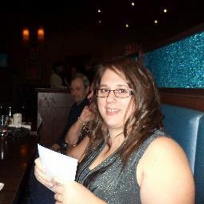 Profile Picture of Mélanie Thibault (@LaNiee27) on Twitter