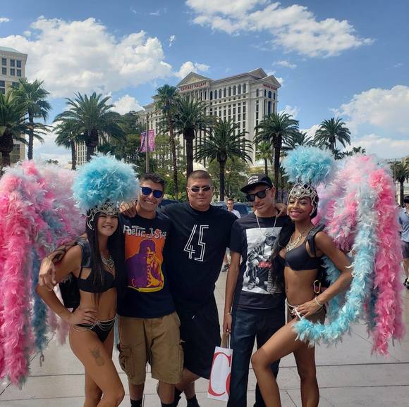 Profile Picture of Alex Vigil (@alexvigil506) on Poshmark