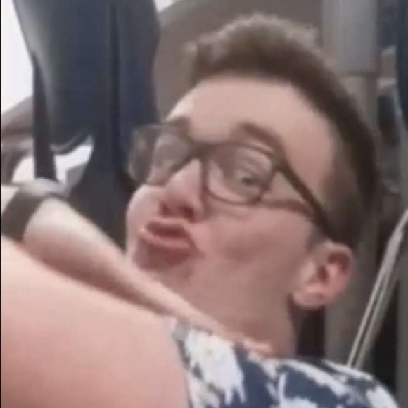 Profile Picture of Daniel Tolleson (@dannydgrapes) on Poshmark