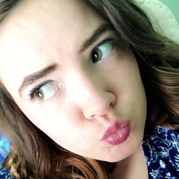 Profile Picture of Grace Dowling (@prudence27) on Poshmark