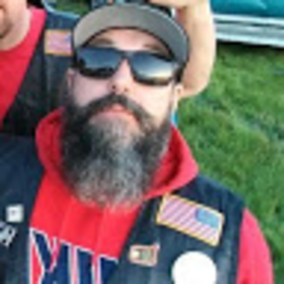 Profile Picture of Mike Moss (@mikemoss596) on Poshmark