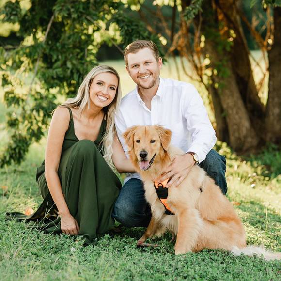 Profile Picture of Bailey Knippa (@bknippa) on Poshmark