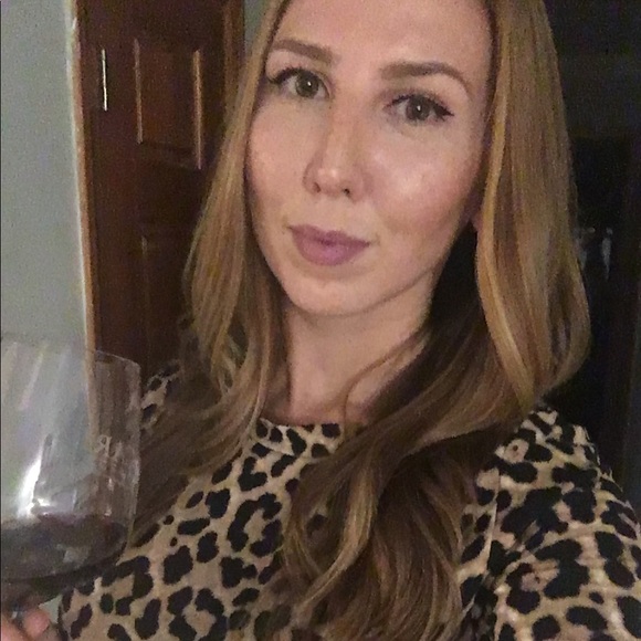 Profile Picture of Alyssa Miterko (@alymiter100) on Poshmark