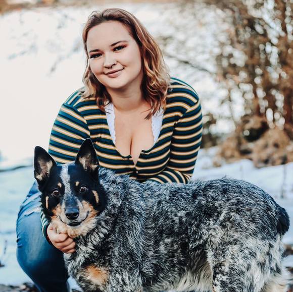 Profile Picture of Kylee Townley (@weyhaymalik) on Poshmark