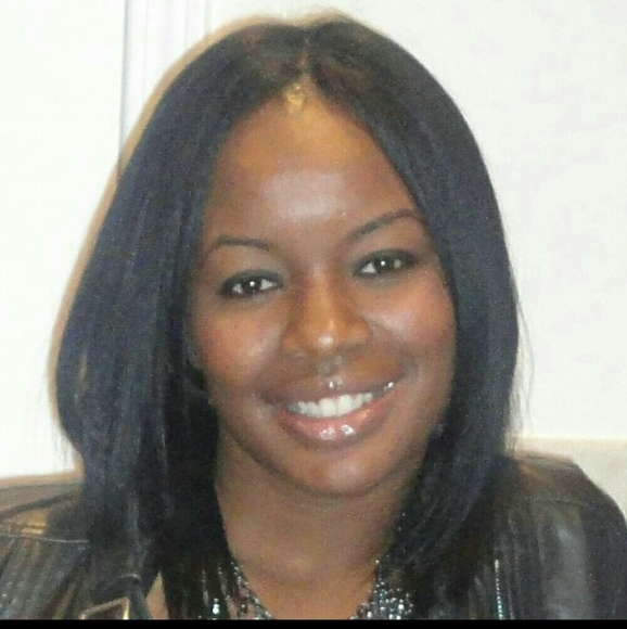 Profile Picture of Kerrine James (@1kb) on Poshmark