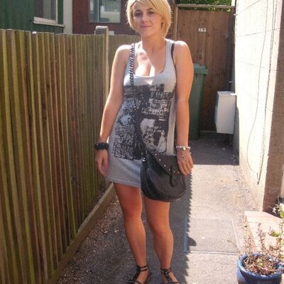 Profile Picture of Ashlee-Marie Walsh (@ashleemw) on Twitter