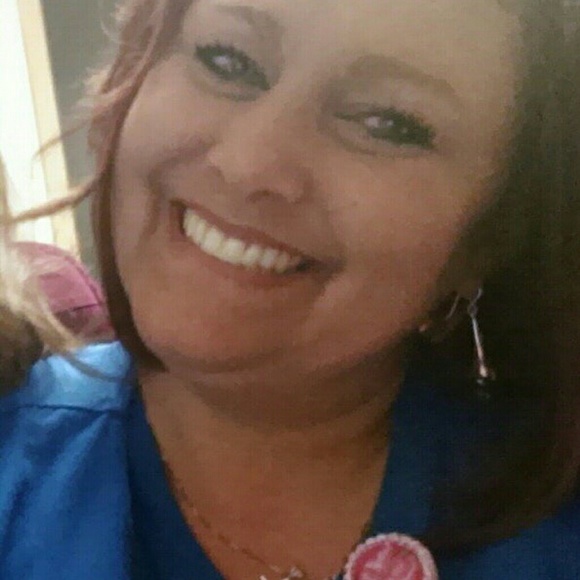 Profile Picture of Nancy James (@npj67) on Poshmark