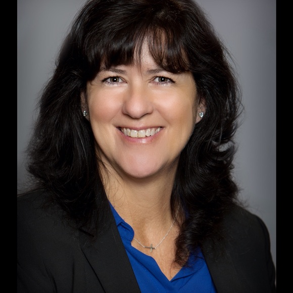 Profile Picture of Sherry Swenson (@securti) on Poshmark