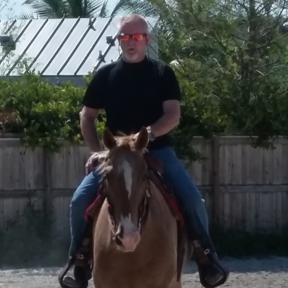 Profile Picture of Gary Michael (@garylmichael) on Poshmark