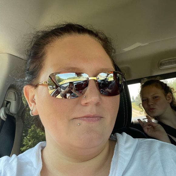 Profile Picture of Mindy Brandenburg meier (@sony_baby102) on Poshmark