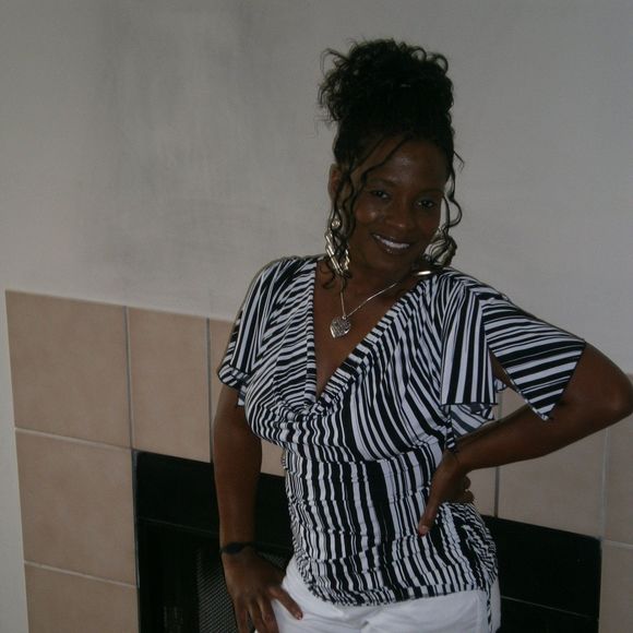 Profile Picture of Diann Roberts tinker (@ladymya5) on Poshmark