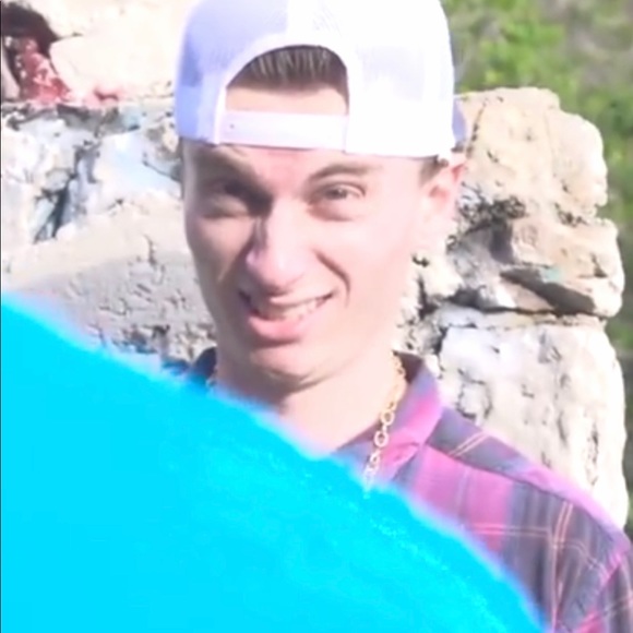 Profile Picture of Seth Kowsky (@sethkowsky4) on Poshmark