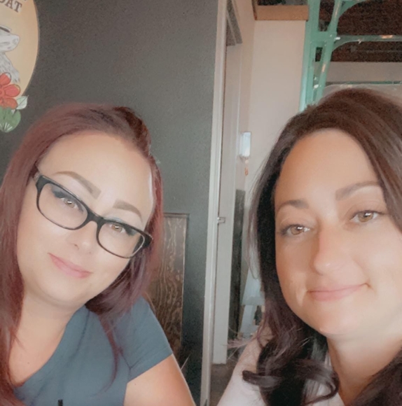 Profile Picture of Nicole Shuping (@elysenicole10) on Poshmark