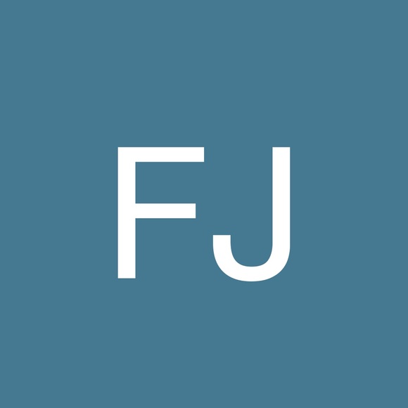 Profile Picture of Felipe Jaramillo (@felipejaramiilo) on Poshmark