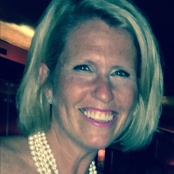 Profile Picture of Kathryn Karwowski (@kkarwowski209) on Poshmark