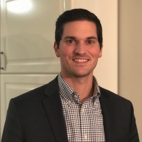 Profile Picture of Thomas Burnette (@tmburnhz) on Poshmark