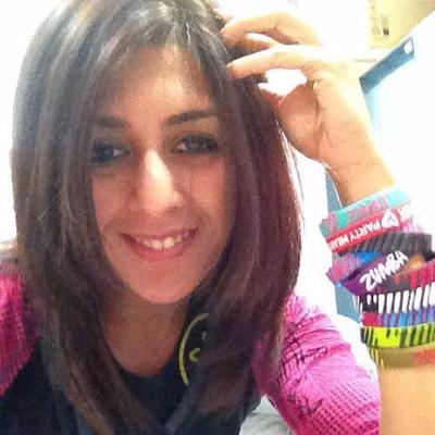 Profile Picture of Aparna Deshmukh (@aparnazums) on Twitter