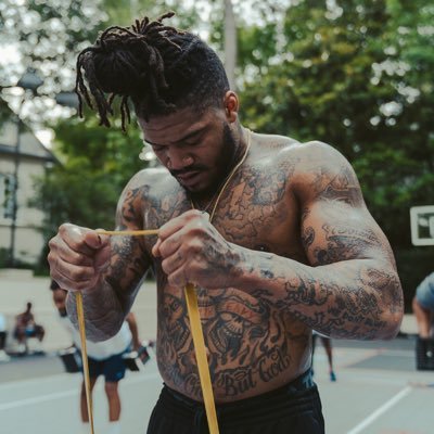 Profile Picture of D-Rose (@DonaldGrayJr_6) on Twitter