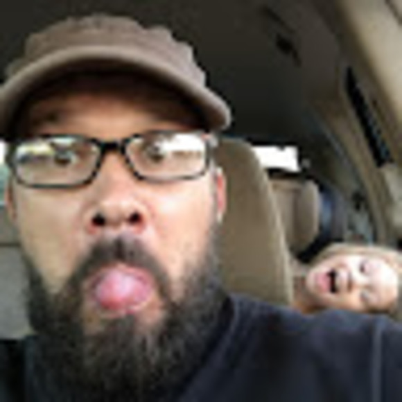 Profile Picture of Jonathan Comtois (@jcomtois1981) on Poshmark