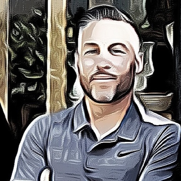 Profile Picture of Tim Lopez (@apexpaint27) on Poshmark