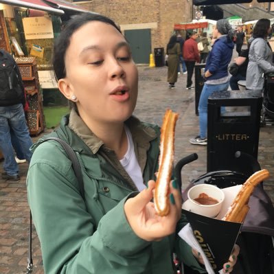 Profile Picture of Stephanie Segarra (@happiLEE27) on Twitter